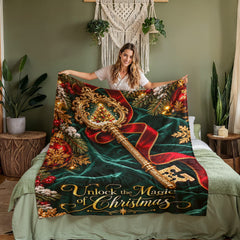 Unlock the Magic of Christmas – Golden Key Coral Fleece Blanket